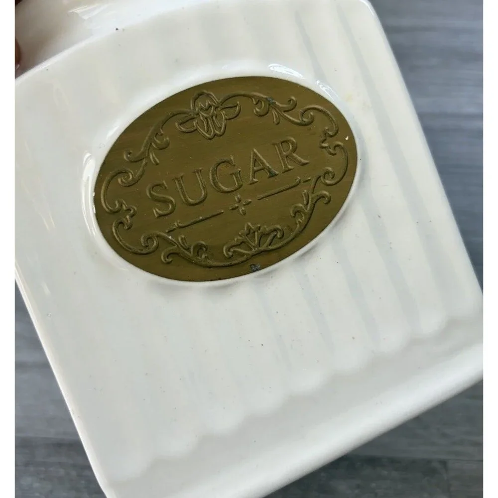 THL White Ceramic Sugar Canister Jar French Country Farmhouse Lattice Lid Bronze